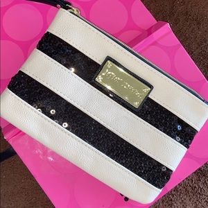 CUTE BETSY JOHNSON COSMETIC BAG!! 🌺🌸🌺🌸🌺